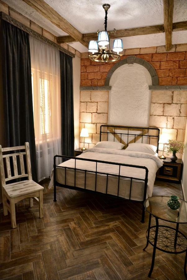 Retro Hostel & Tours Yerevan Exterior photo